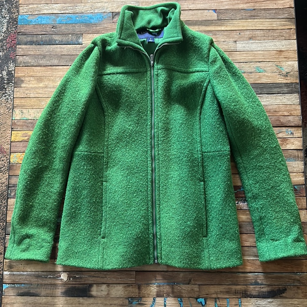 Land’s End Green Jacket Sz 4